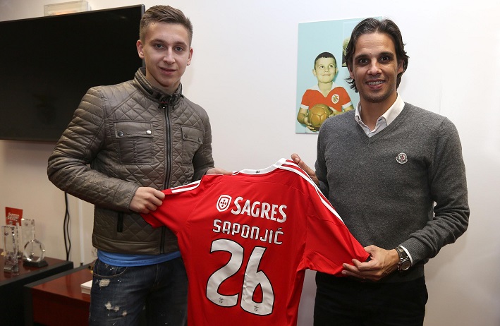Ivan Šaponjić being presented by Benfica Lisbon - Image via abc